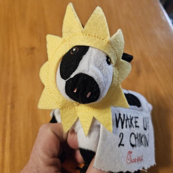 Chick-fil-A Wake Up 2 Chikin Cow Plush Toy 2017 Sun Costume Advertising Promo - Picture 4 of 8